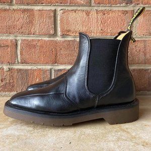 vintage dr. martens MIE 9550 chelsea boots